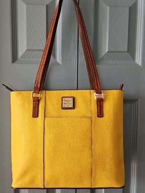 🐠 AUGUST SALE Dooney & Bourke Pebble Leather Small Lexington Tote